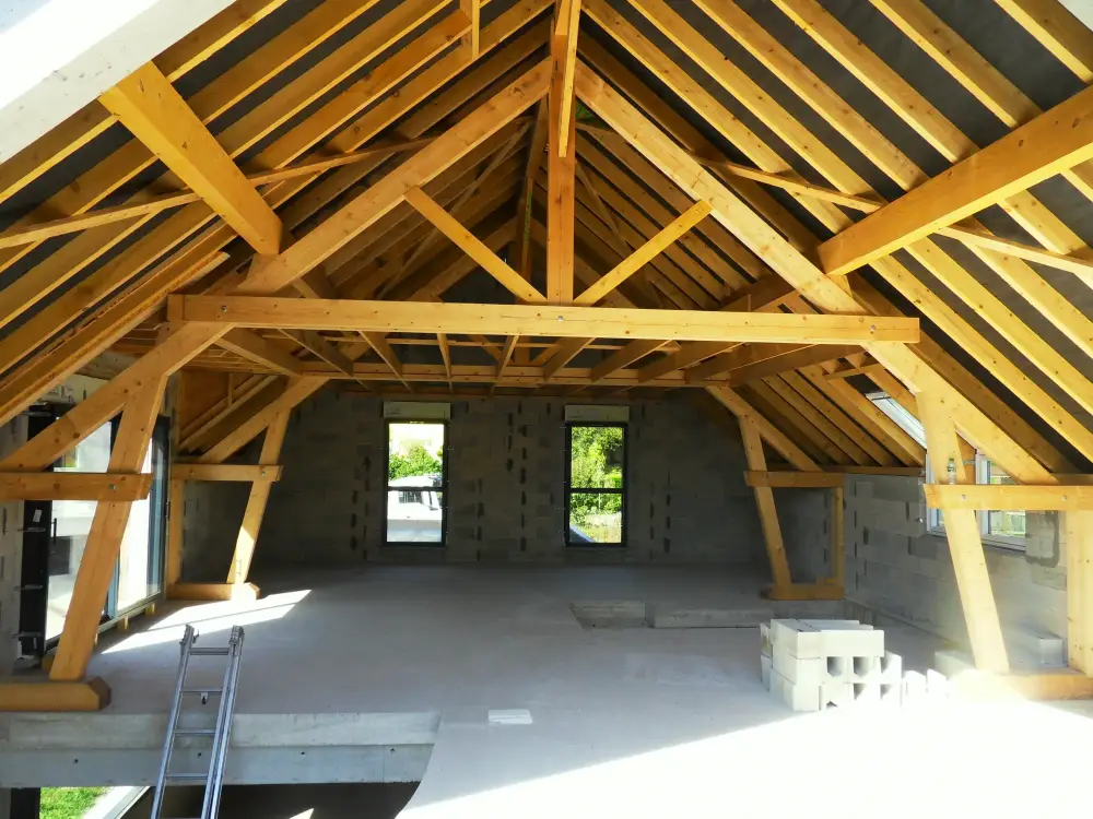 CHARPENTE TRADITIONEL  SUR FERME - Obrecht à Plancher-Bas